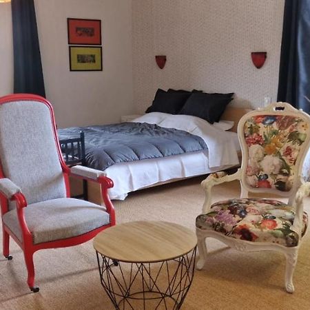 La Maison Forte - Chambres Et Table D'Hotes Millery  Εξωτερικό φωτογραφία